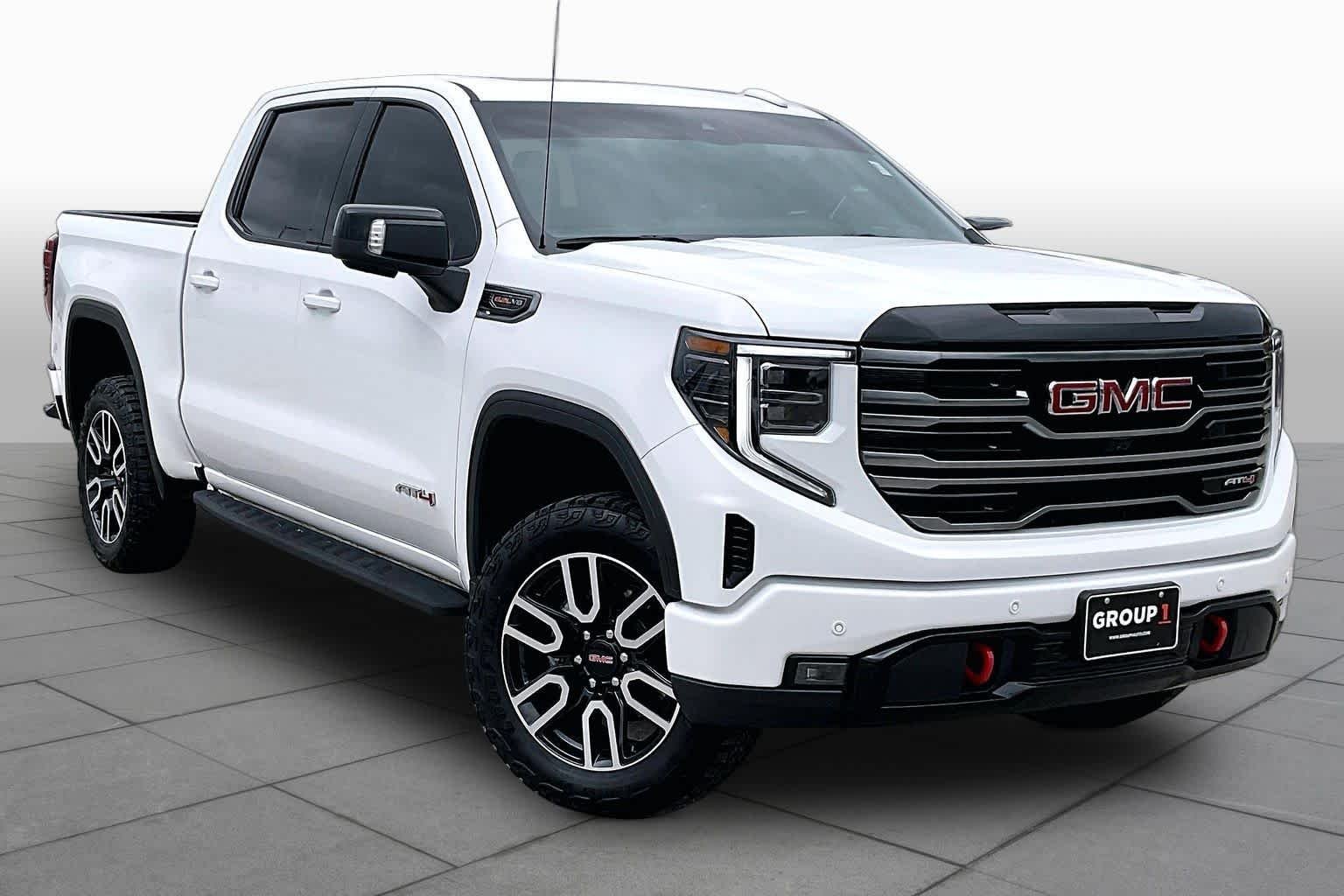 Used 2026 Summit White GMC AT4 image 3