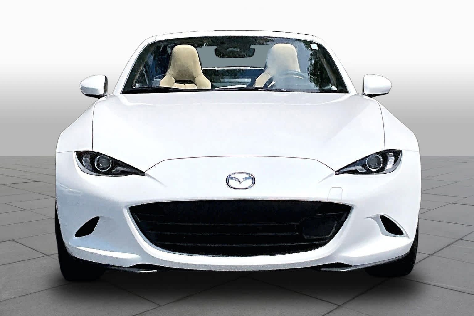 Used 2024 Snowflake White Pearl Mica Mazda Grand Touring image 4
