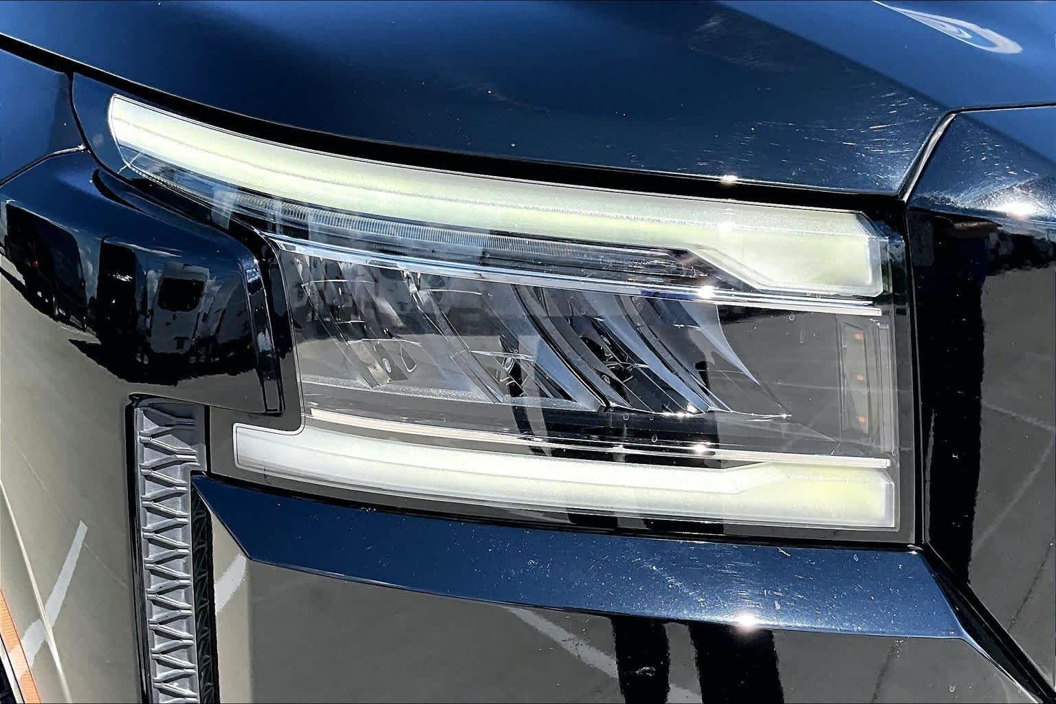 Used 2023 Super Black Nissan SV image 26