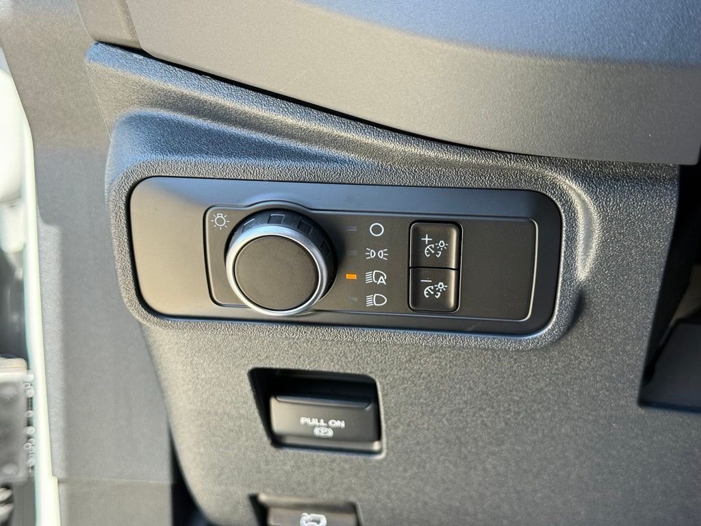 New 2026 Avalanche Gray Ford Big Bend® image 13
