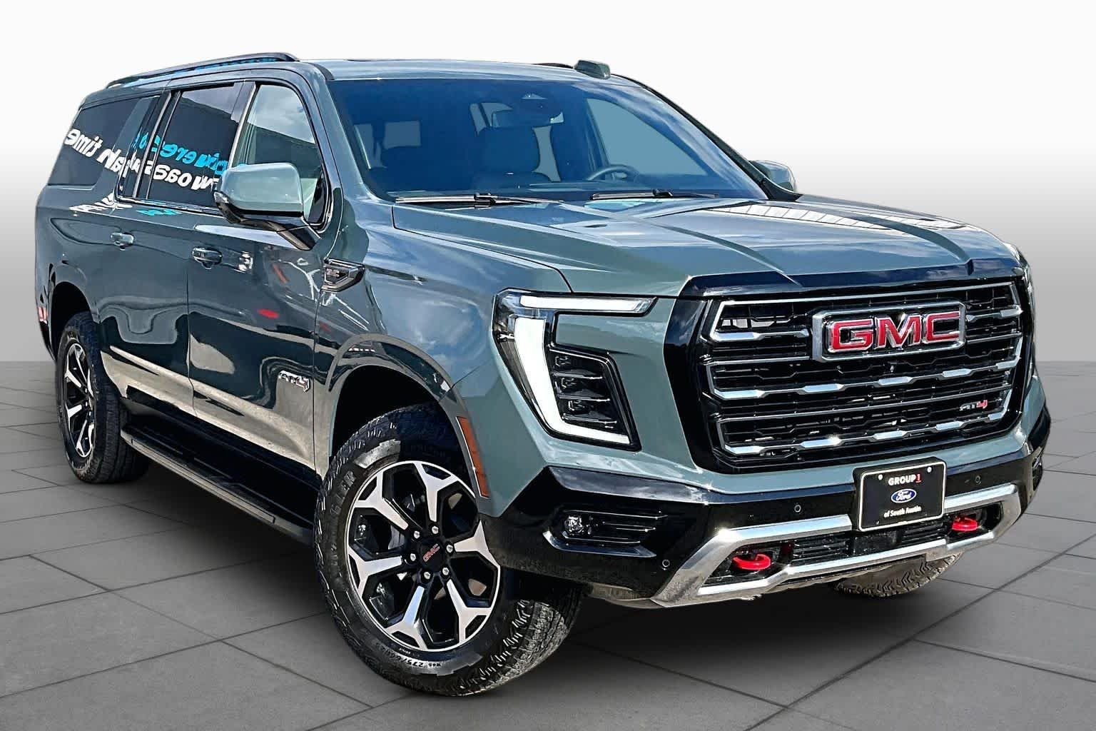 Used 2025 Midnight Pine GMC AT4 image 5