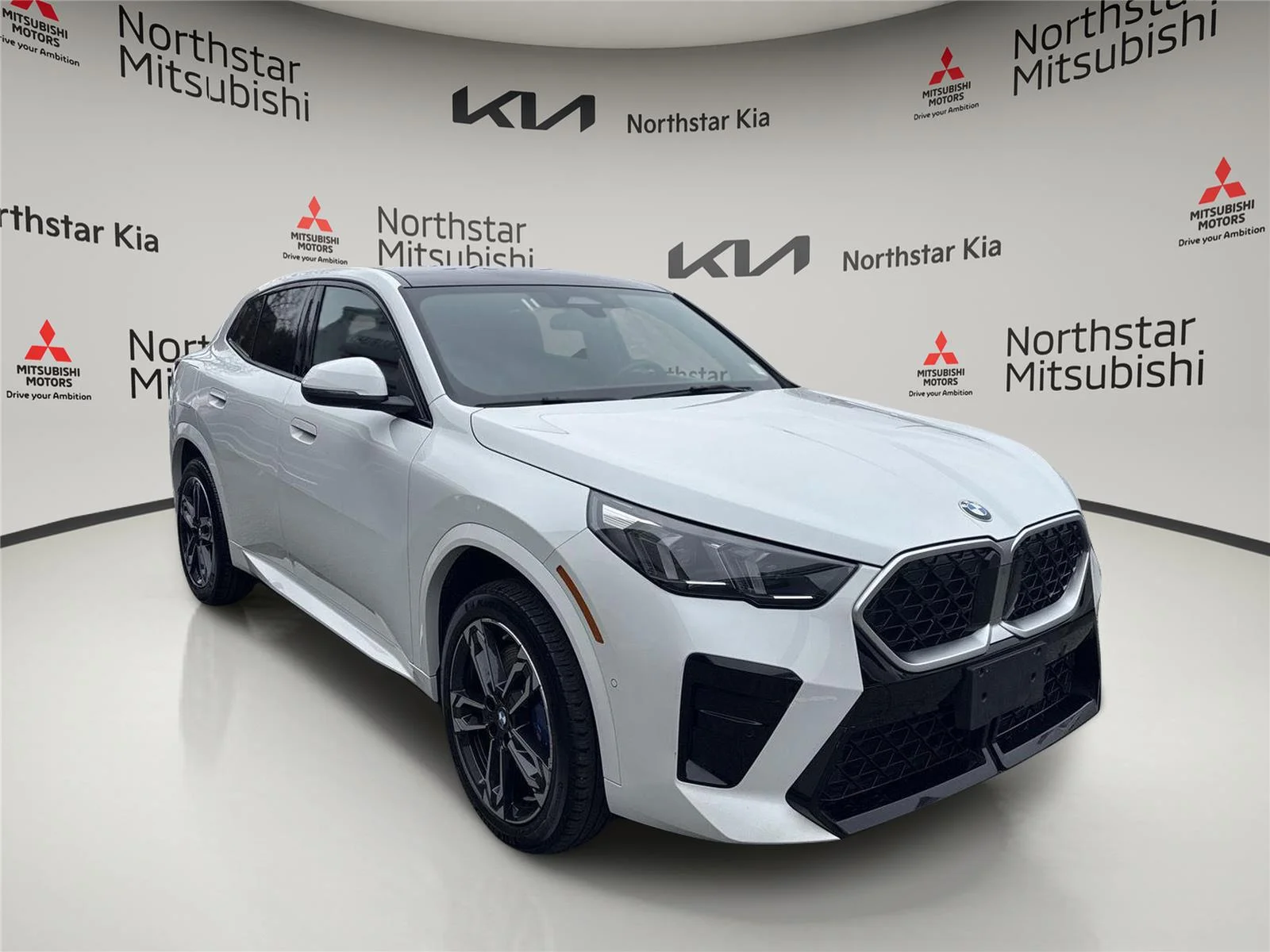 Used 2025 WHITE BMW xDrive28i image 5