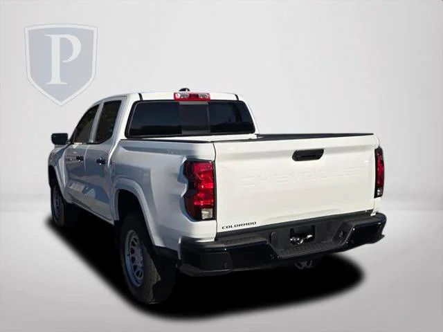 New 2026 Summit White Chevrolet WT image 8
