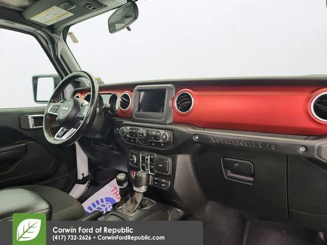 Used 2021 Bright White Clearcoat Jeep Unlimited Rubicon image 28