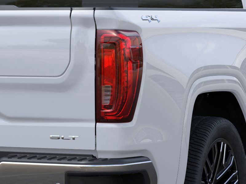 New 2025 GMC Sierra 1500 SLT 4D Crew Cab