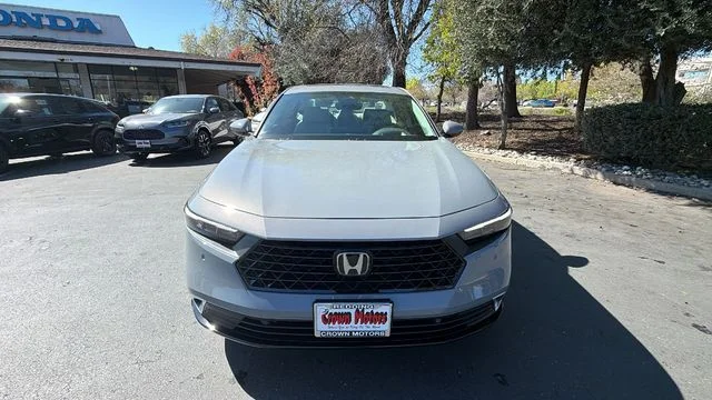 New 2026 Urban Gray Pearl Honda Touring Hybrid image 8
