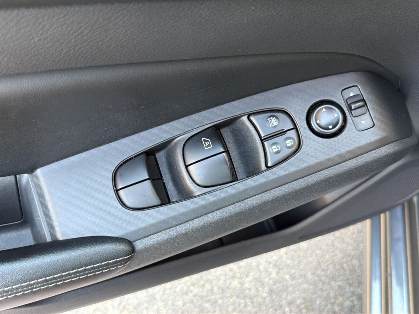 Used 2025 Gun Metallic Nissan SV image 31