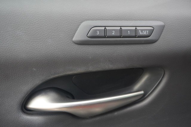 Used 2024  Lexus UX 250h F SPORT Handling image 16