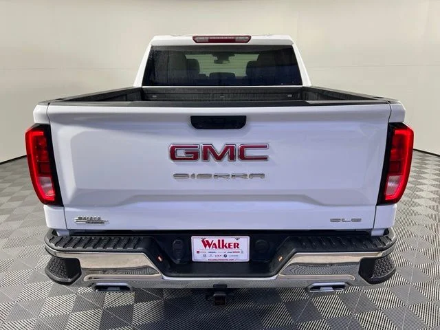 Used 2024 White GMC SLE image 6