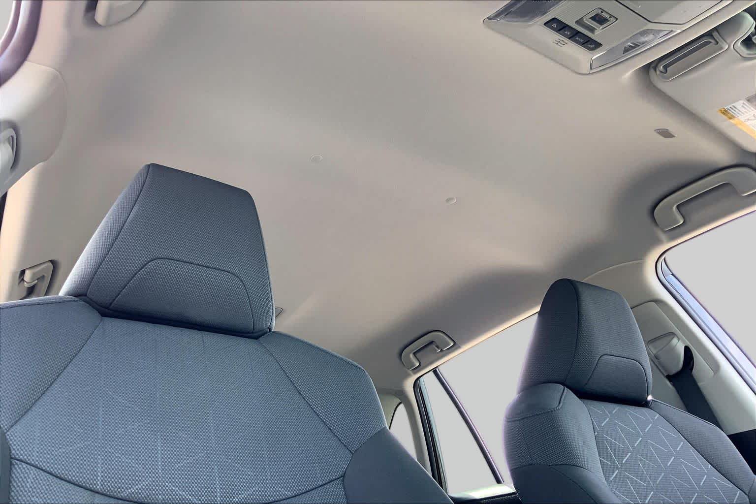 Used 2025 Magnetic Gray Metallic Toyota Hybrid XLE image 14