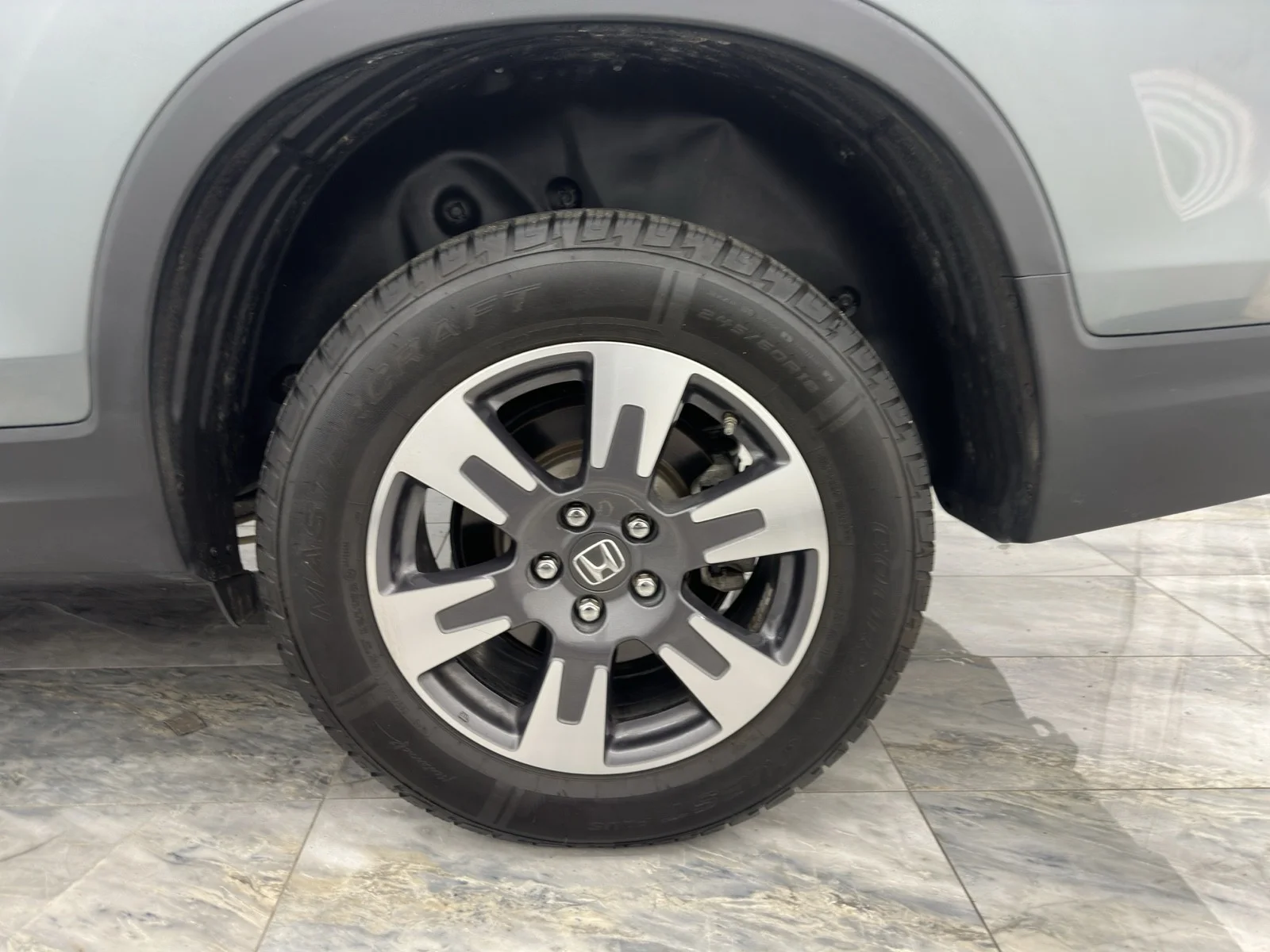 Used 2019 Forest Mist Metallic Honda RTL-T AWD image 10
