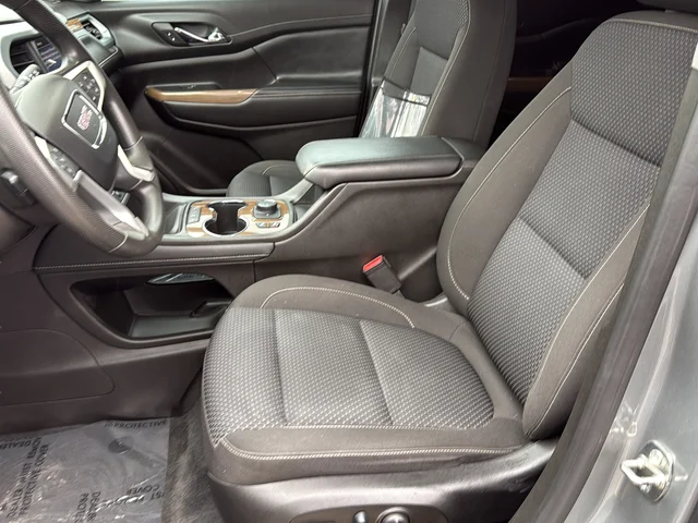 Used 2023 Silver GMC SLE image 21