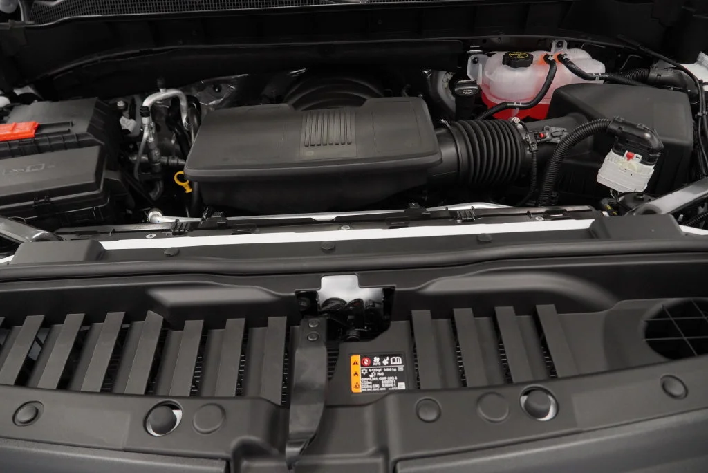 New 2026 Summit White Chevrolet LT image 40