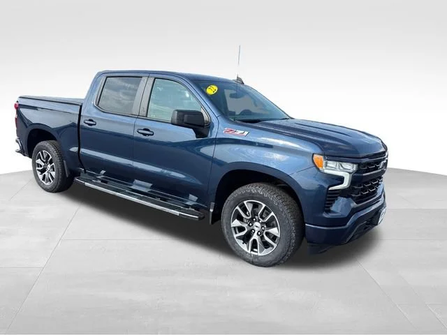 Used 2022 NORTHSKY BLUE METALLIC Chevrolet RST image 9