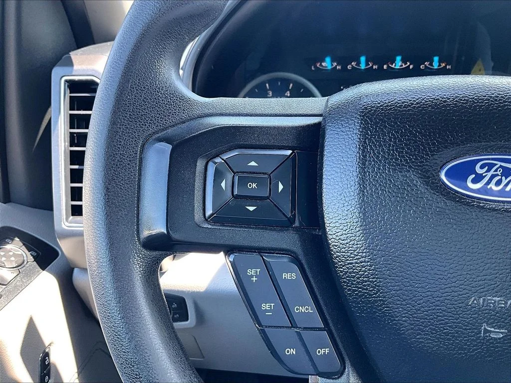 Used 2017 Black Ford XLT image 20