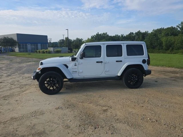 Used 2023 White Jeep Sahara 4xe image 3