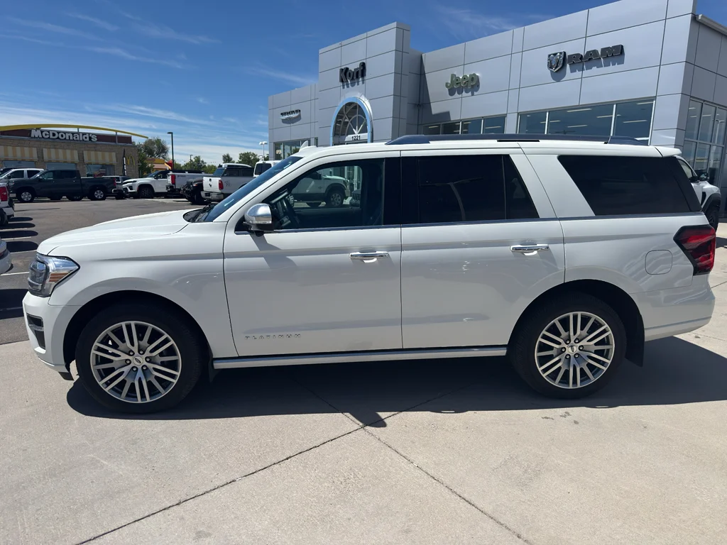 Used 2023 Star White Metallic Tri-Coat Ford Platinum image 2