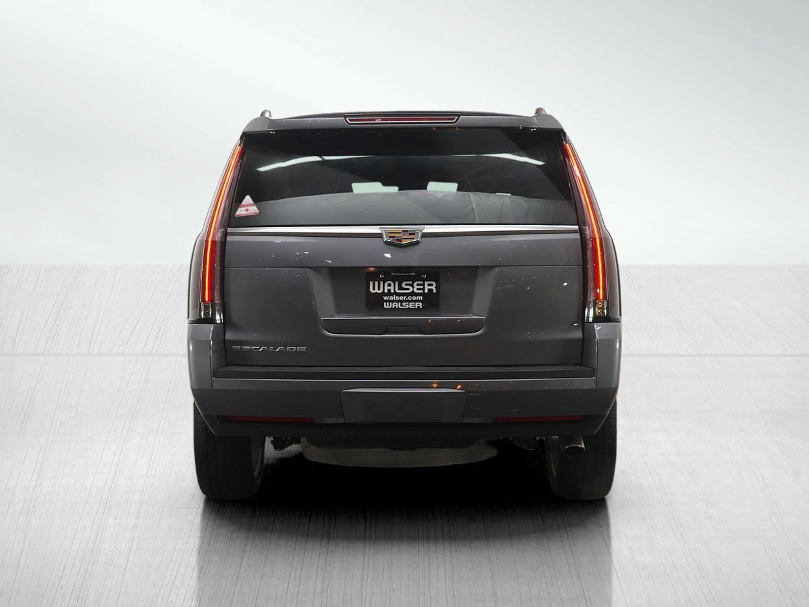 Used 2019 Satin Steel Metallic Cadillac Platinum Edition image 4