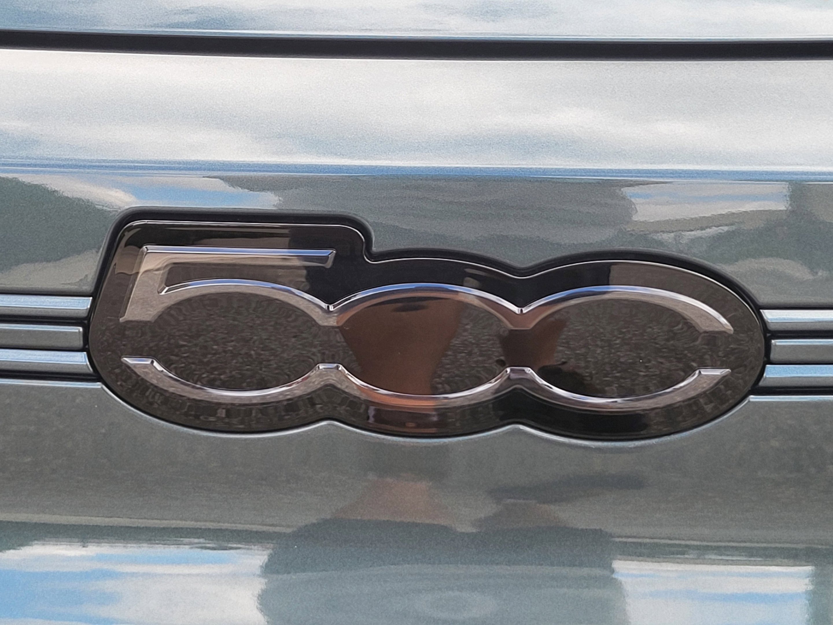 2025 FIAT 500e Base - Photo 10