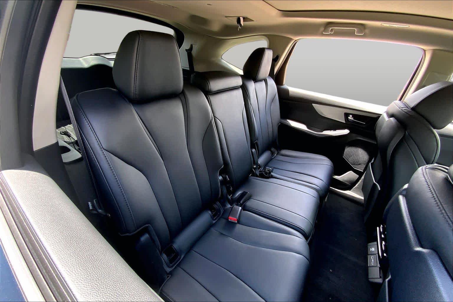 Used 2024 Majestic Black Pearl Acura  image 19