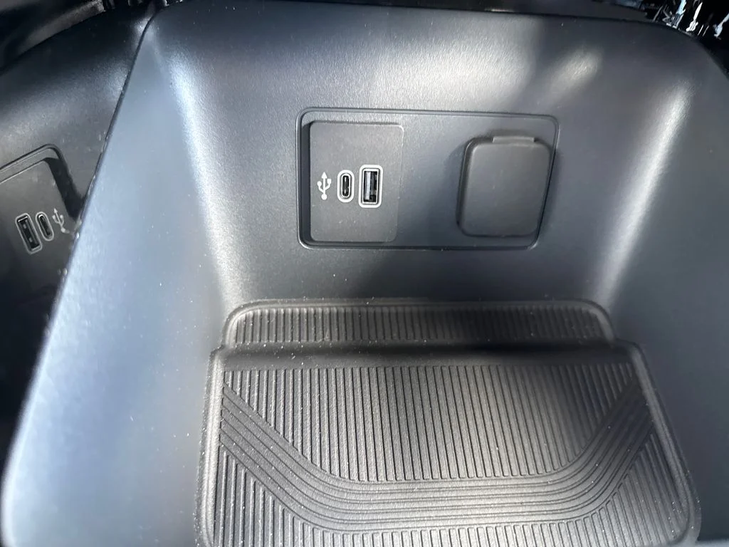 New 2026 Black Ford Platinum image 33