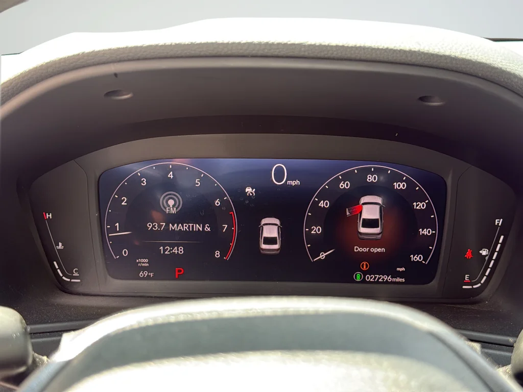 Used 2024  Honda LX image 29