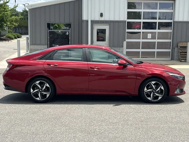 Used 2023 Red Hyundai Limited image 14