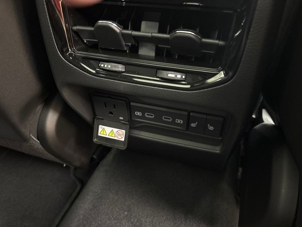 New 2026 Bright White Clearcoat Jeep Limited image 21