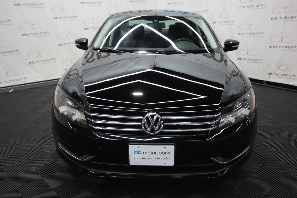 Used 2013 Black Volkswagen 2.5 S image 10