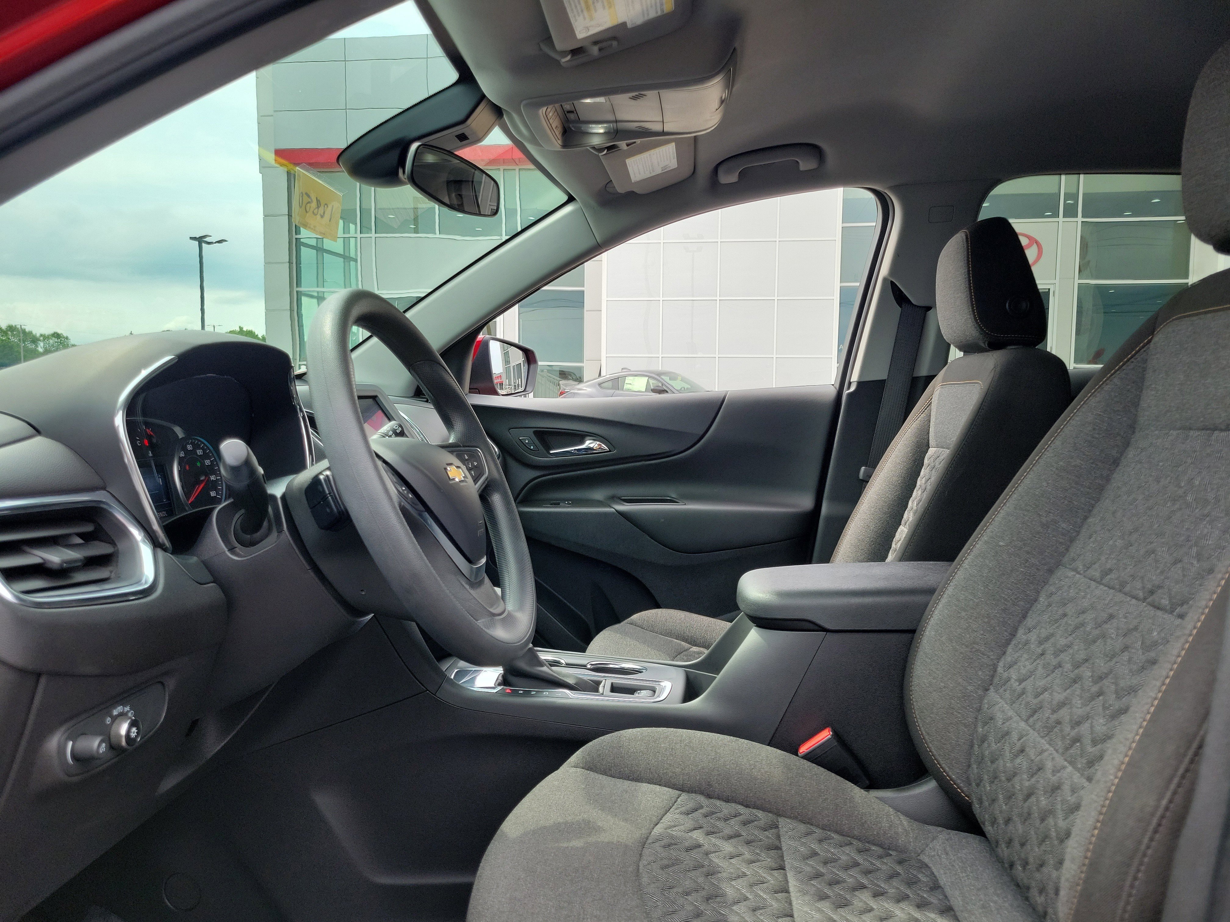 2023 Chevrolet Equinox LT - Photo 15