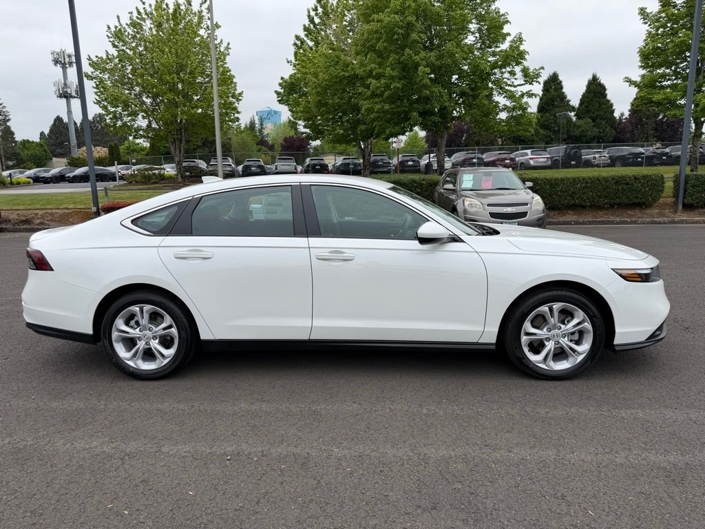 New 2026 Platinum White Pearl Honda LX image 9