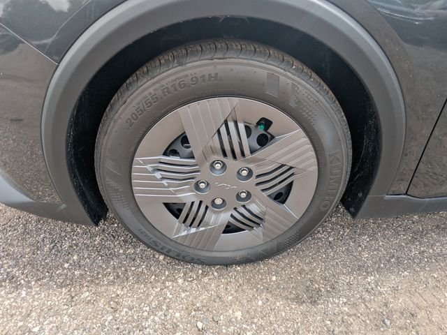 New 2026 Interstellar Gray Kia LX image 11