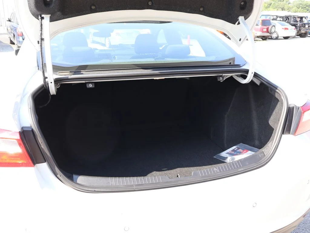 Used 2024 White Chevrolet LT image 15