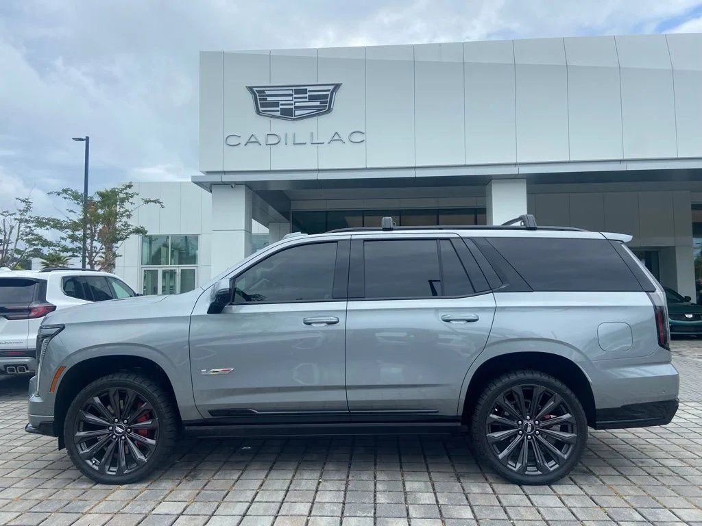 2025 Cadillac Escalade 4WD Escalade-V's photo