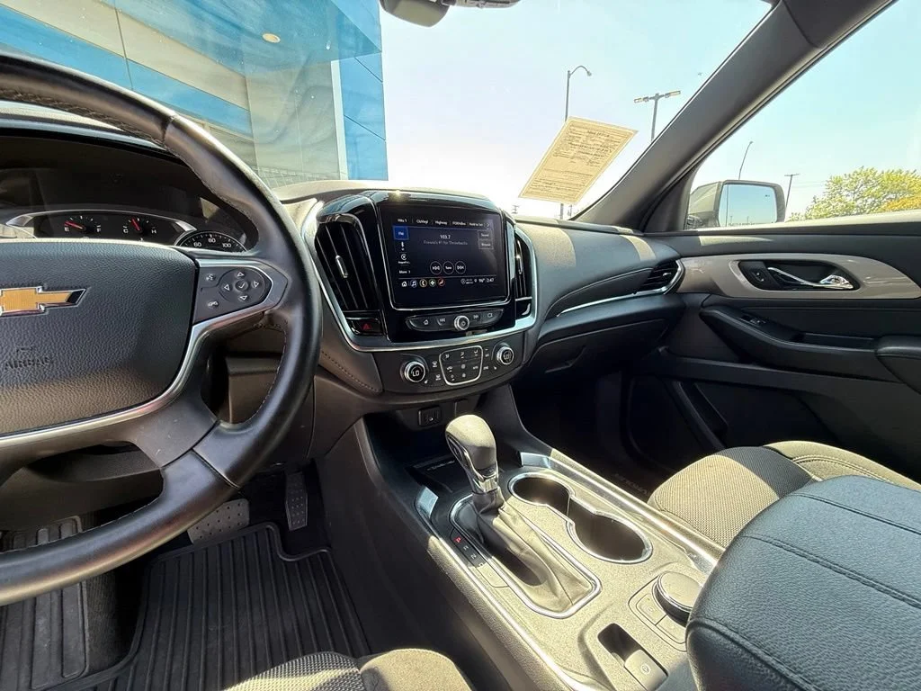 Used 2023 Sterling Gray Metallic Chevrolet LT Cloth image 24