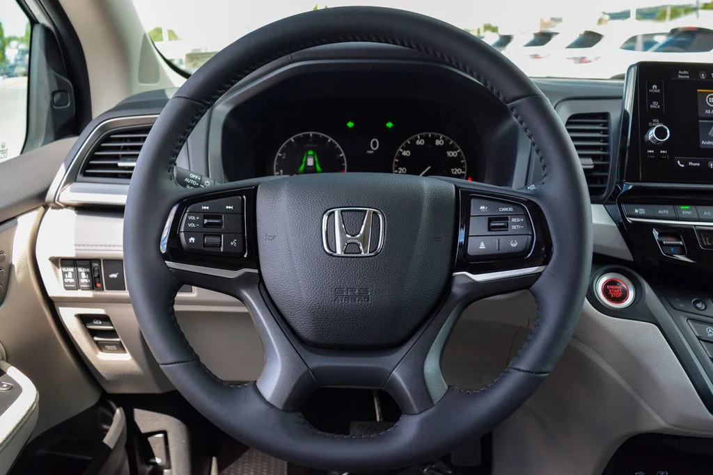 New 2026 Solar Silver Metallic Honda EX-L image 15