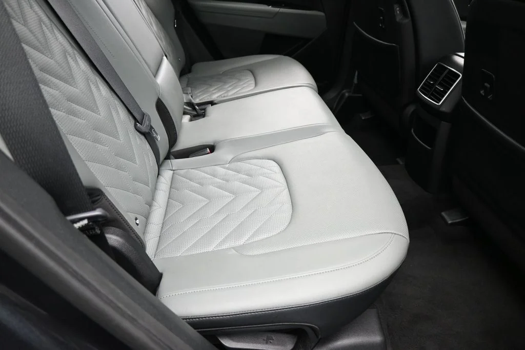Used 2023 Gravity Gray Kia X-Pro Prestige image 44