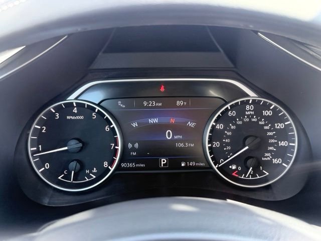 Used 2017 Gray Nissan Platinum image 12