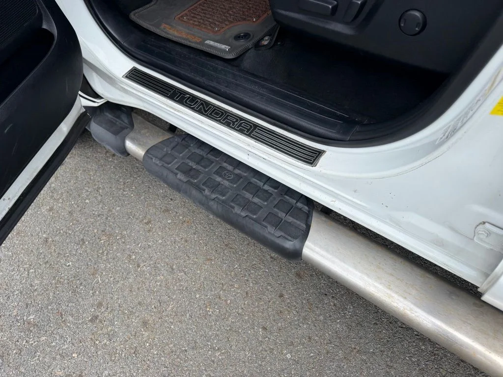 Used 2014 White Toyota 1794 image 12