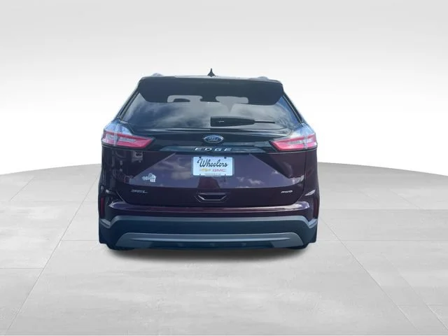 Used 2021 Red Ford SEL image 4