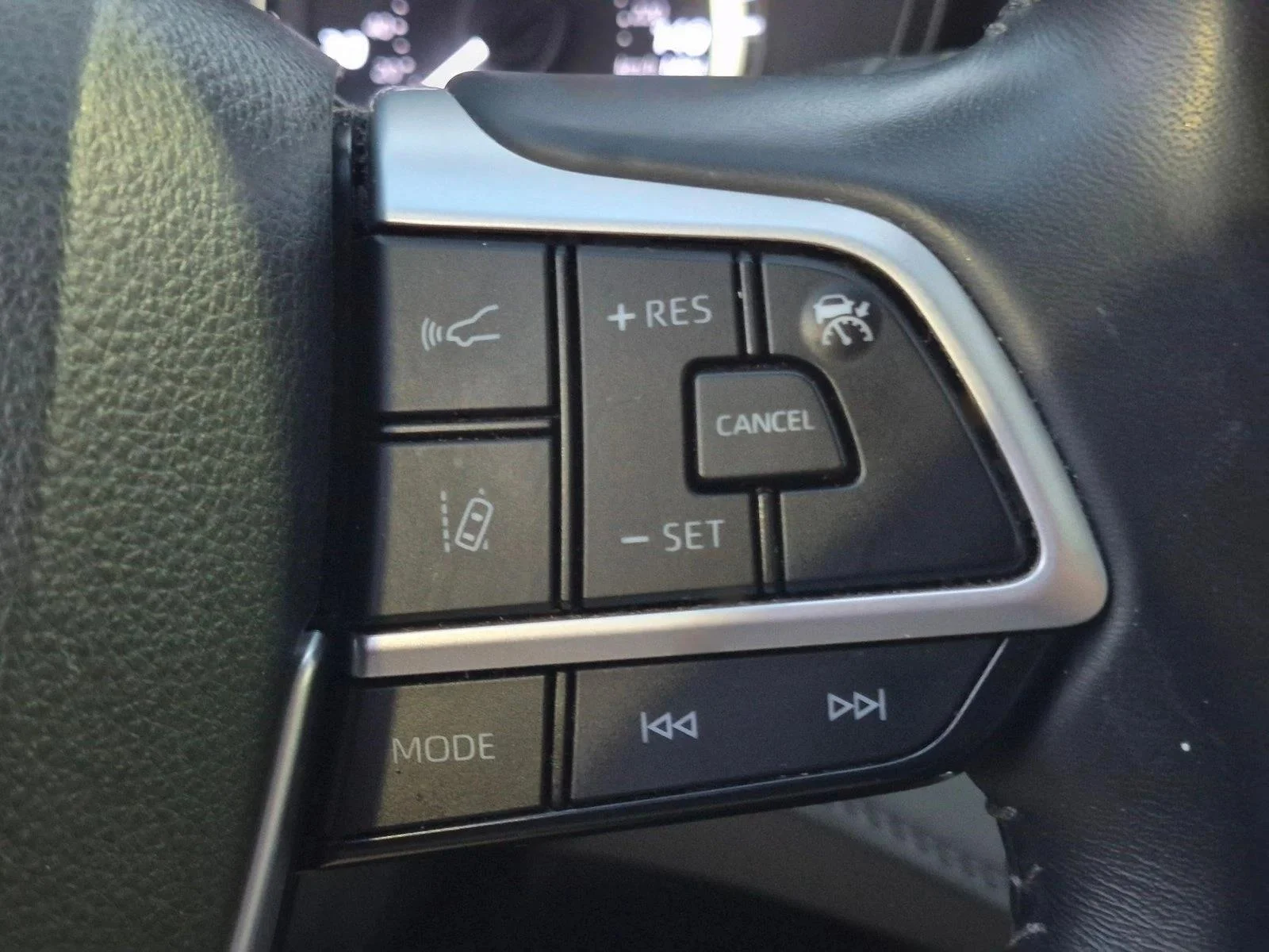 Used 2023 Moon Dust Toyota LE image 13