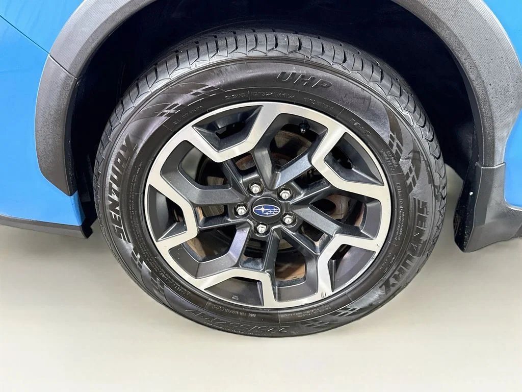 Used 2016 Blue Subaru 2.0i Limited image 38