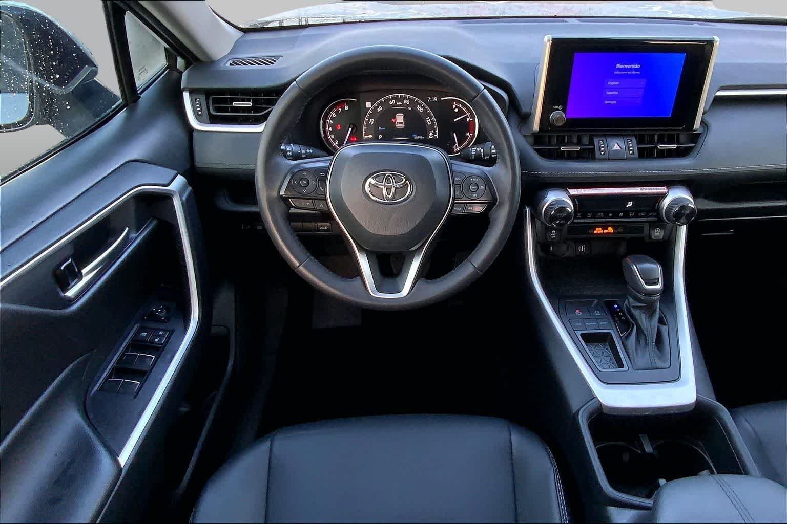 Used 2024 Silver Sky Metallic Toyota XLE Premium image 9