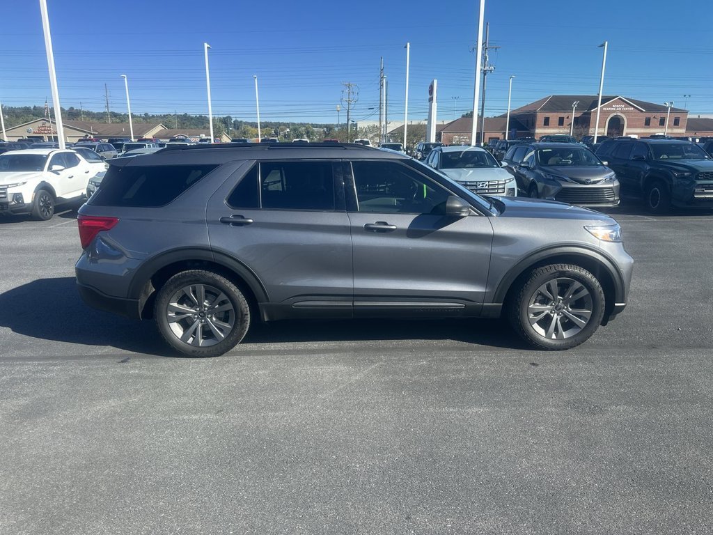 Used 2021 Gray Ford XLT image 9