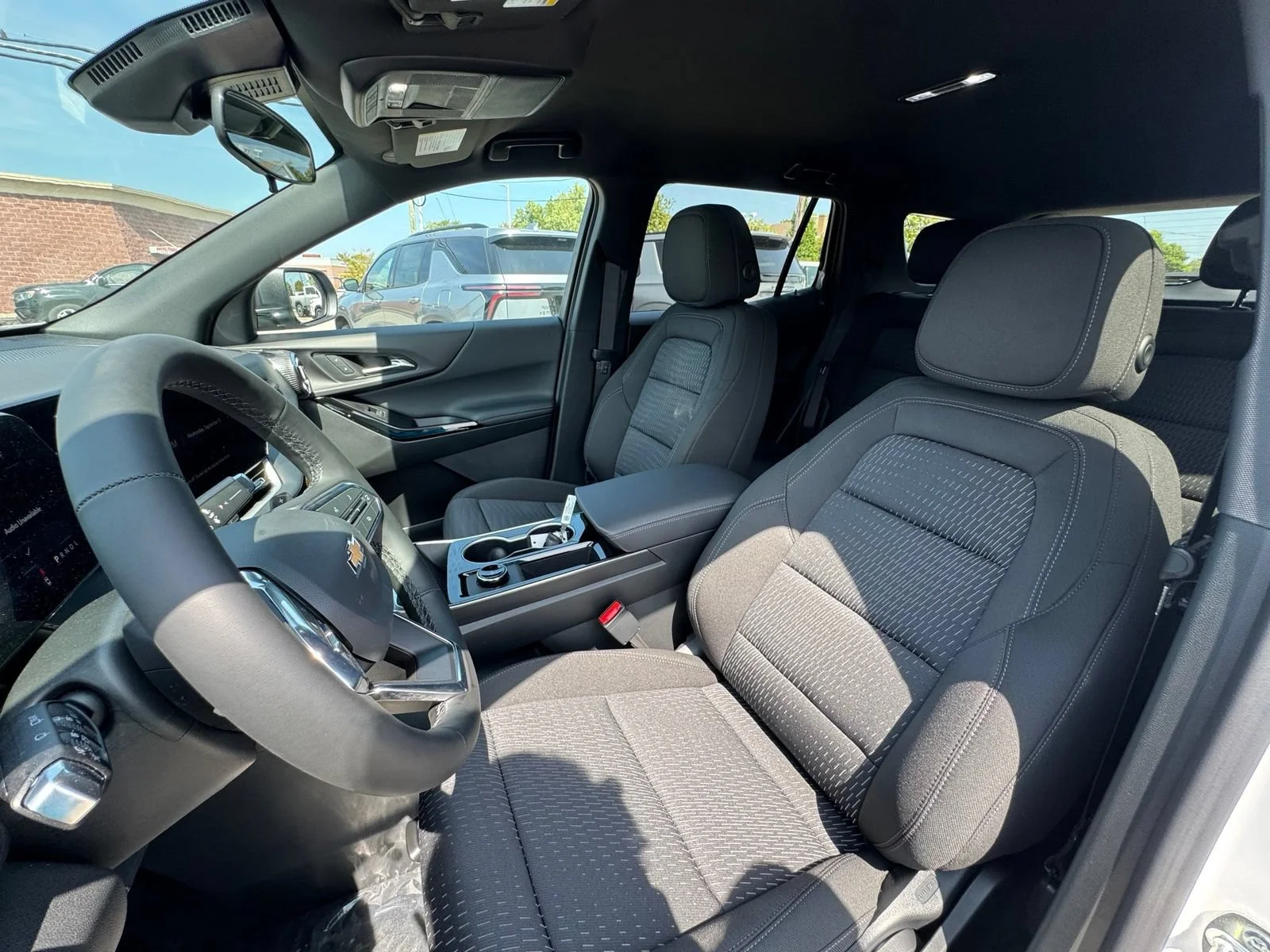 2027 Chevrolet Equinox LT - Photo 13