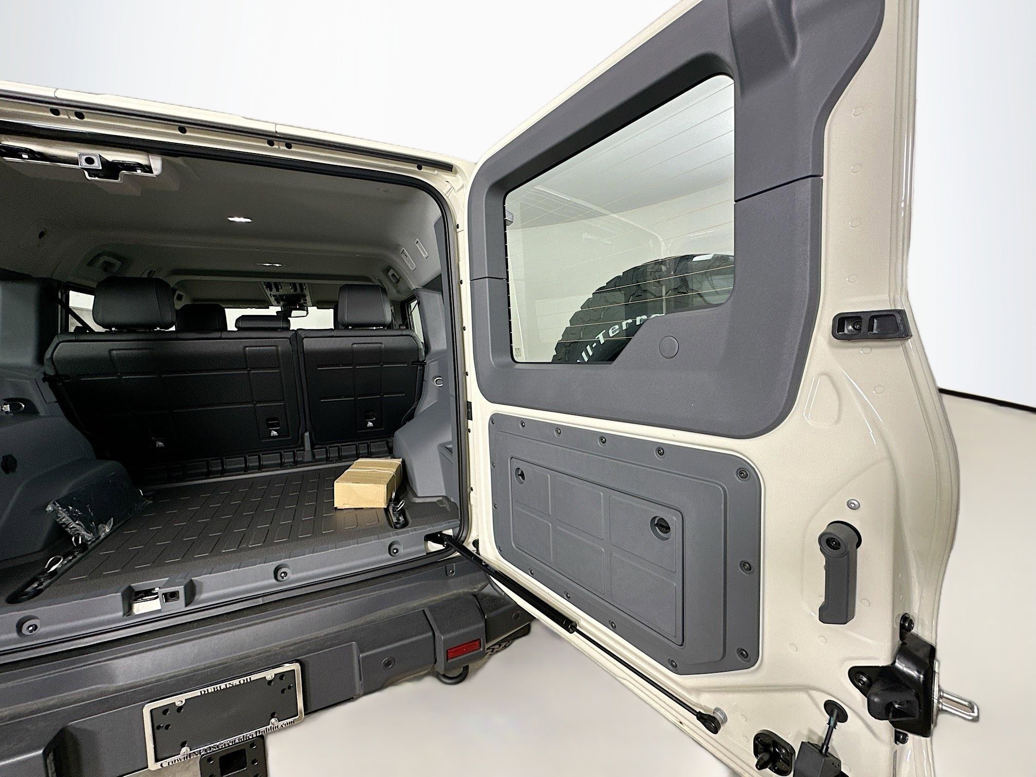 New 2026 Scottish White INEOS Trialmaster Edition image 43