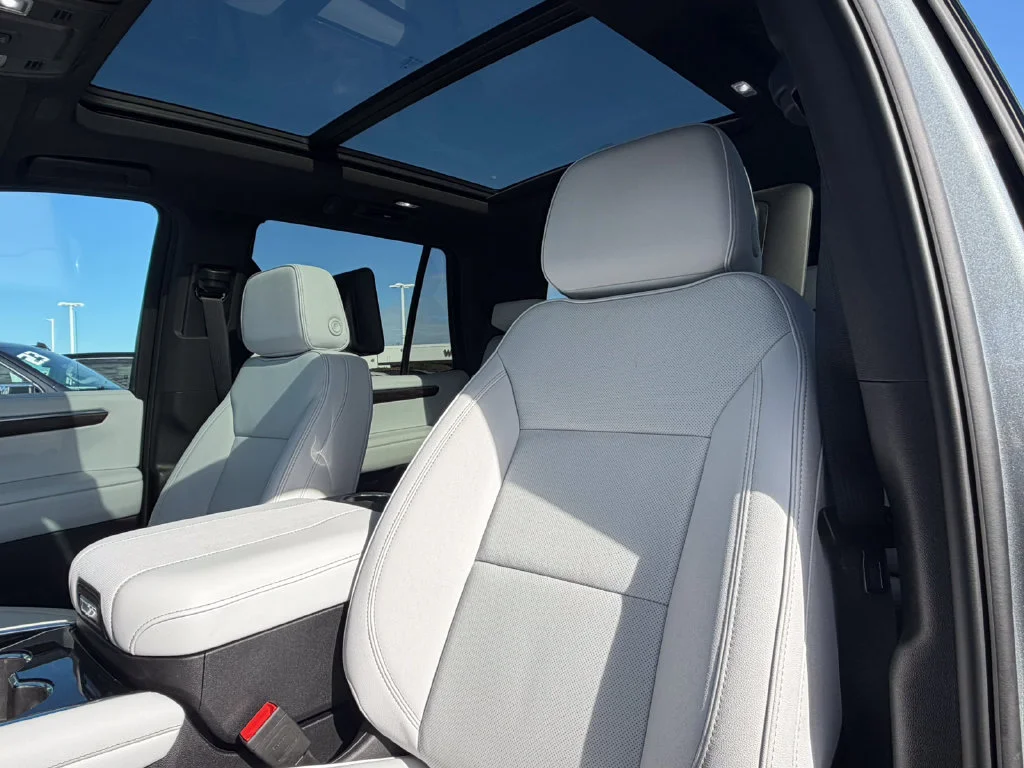 2025 Chevrolet Tahoe Premier - Photo 31