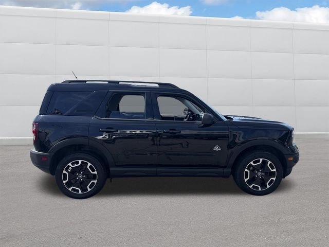 Used 2021 Shadow Black Ford Outer Banks image 8