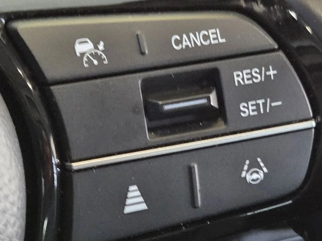 Certified Used 2025  Honda EX-L image 33
