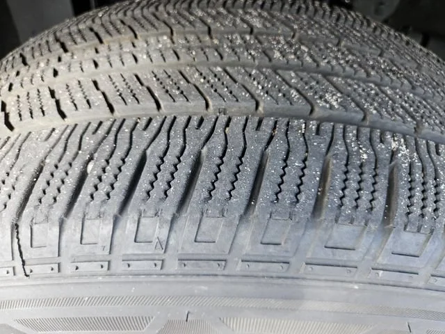 Used 2023 White Ford XL image 28